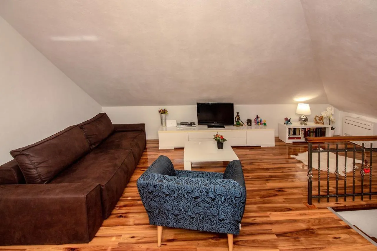 Apartments Satis Trogir