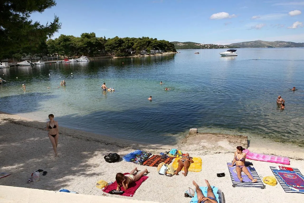 Apartments Satis Trogir