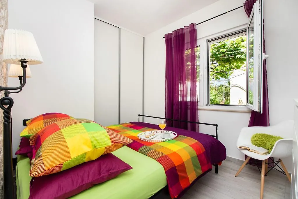Apartments Satis Trogir