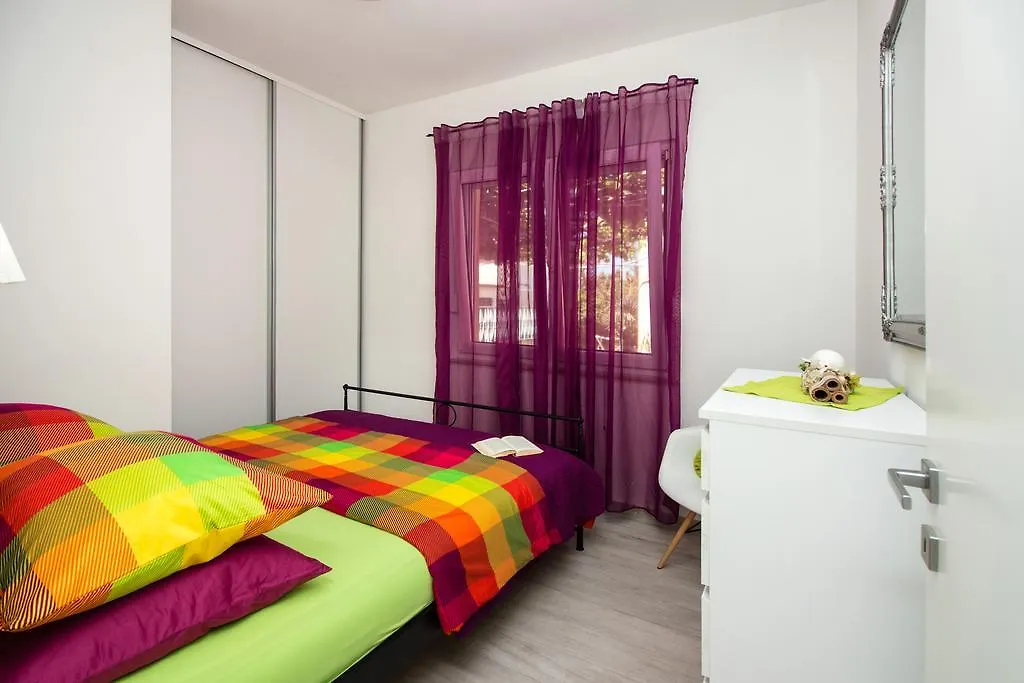 Apartments Satis Trogir