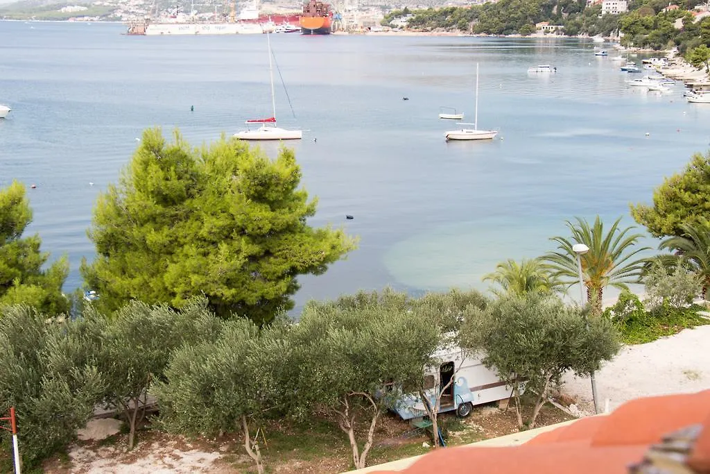 Apartments Satis Trogir